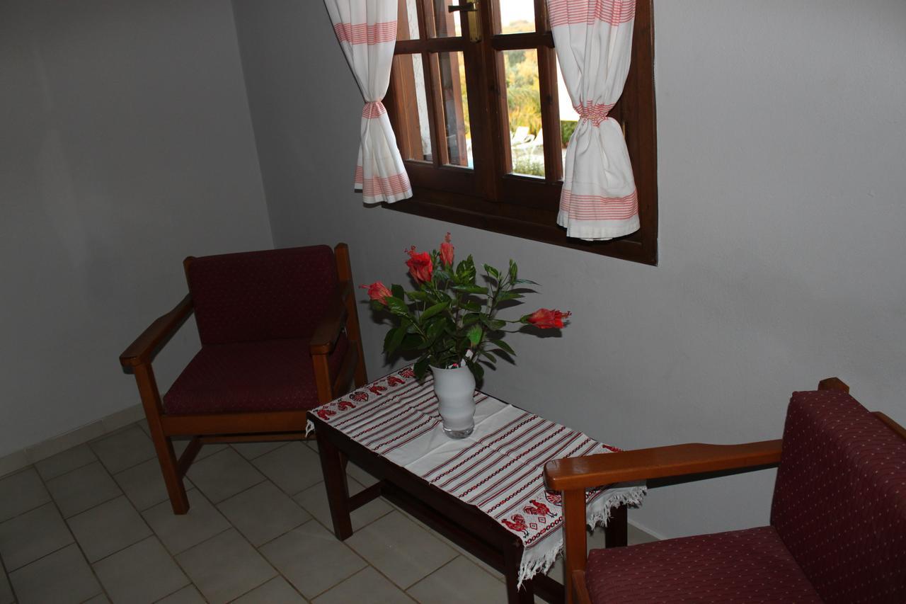 Petros Village Hersonissos  Habitación foto